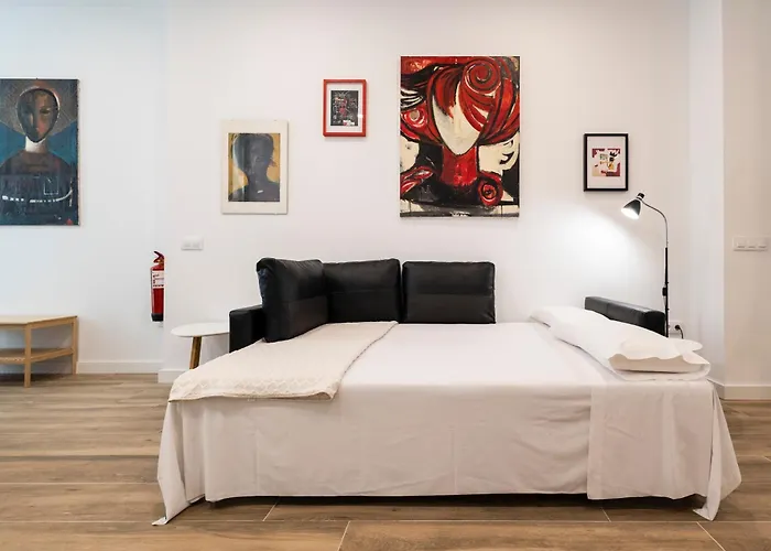 La Casa De La Pintora By Concept Flats *
